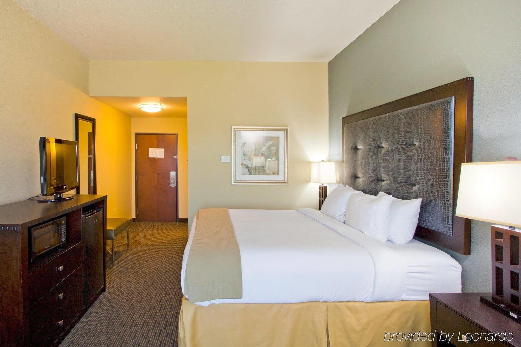 Holiday Inn Express Waycross Habitación foto